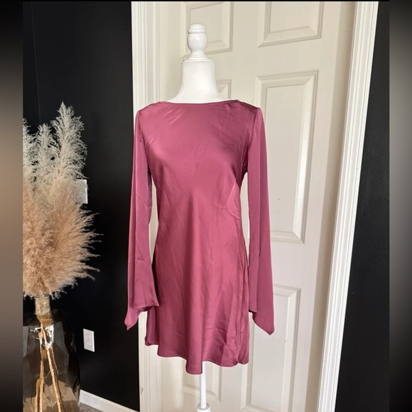 NWT Urban Outfitters Kiss The Sky Satin Long Sleeve Mini Dress 
Size Large - Picture 1 of 12